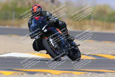 media/Oct-03-2022-Moto Forza (Mon) [[5f077a3730]]/Advanced Group/Session 3 (Turn 3)/